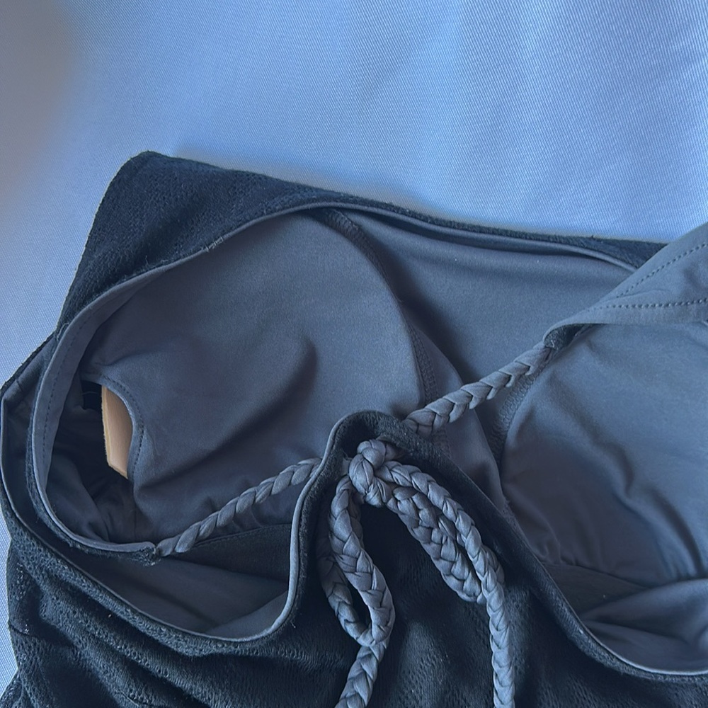 Athleta Black Mesh Gray Inside Long Dress Built in Bra Halter Ties Back Size XS - Picture 5 of 10